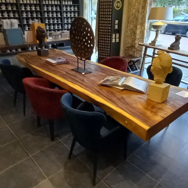Suar eetkamertafel 300 cm lang - Mi Casa Interieurs